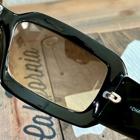 Chanel Mother Of Pearl Vintage Sunglasses - Picture 12 of 15